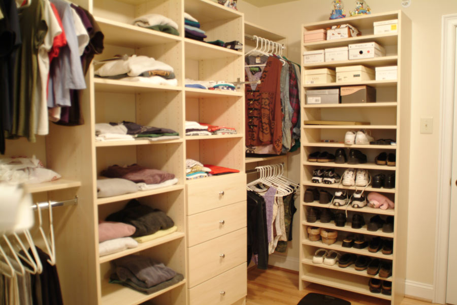 walk-in closet storage